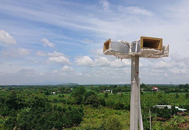 Loa phóng ngoài nhà yến