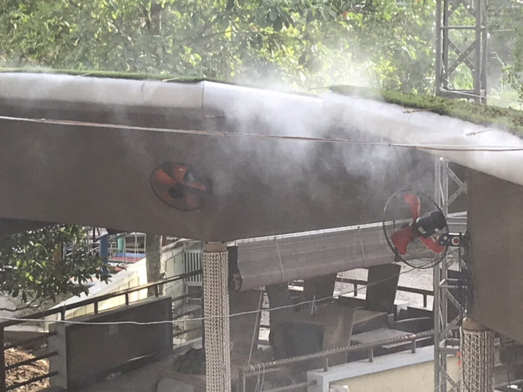 Đảm bảo nguồn nước cho máy phun sương phải thật sạch.