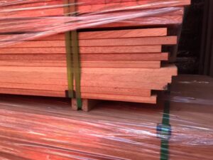 Gỗ Meranti giá rẻ
