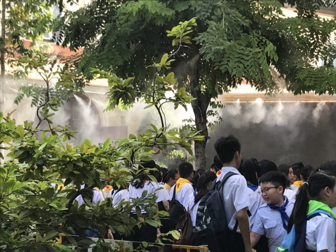 Hệ thống máy phun sương cho trường hoc1