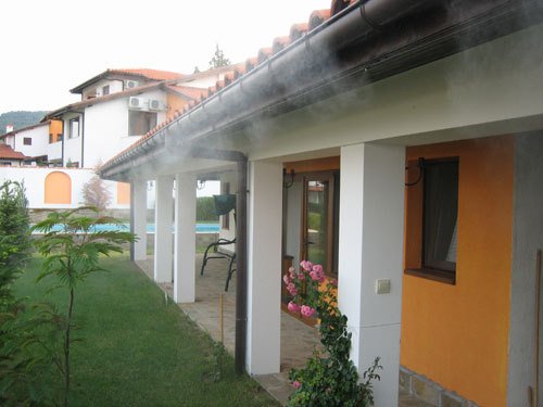 Hệ thống phun sương làm mát trong những ngày hè oi bức