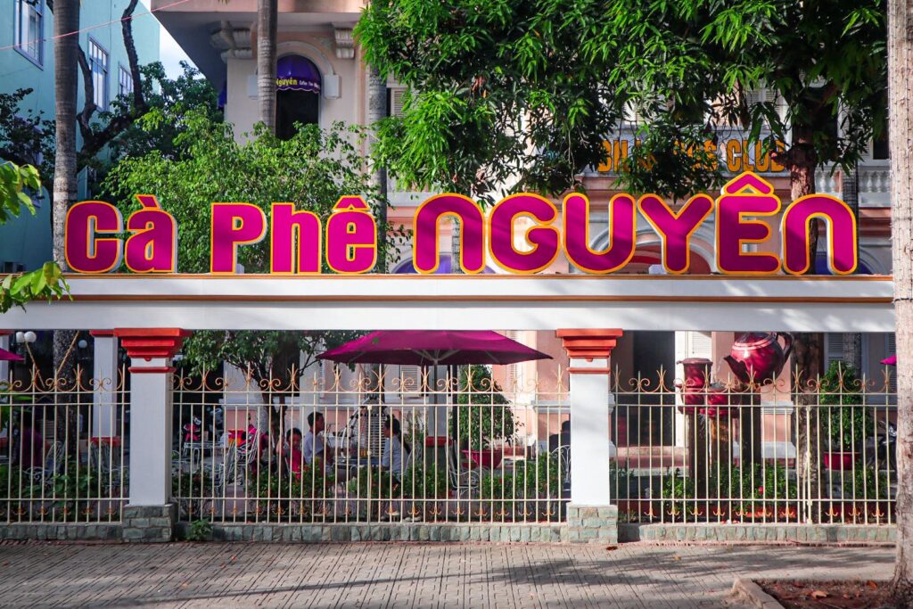 Hệ thống phun sương quán cafe Nguyên Trà Vinh