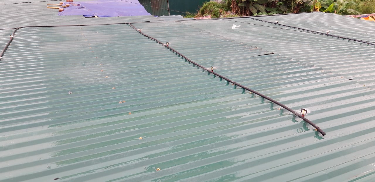 Lắp đặt Hệ thống phun nước làm mát mái tôn
