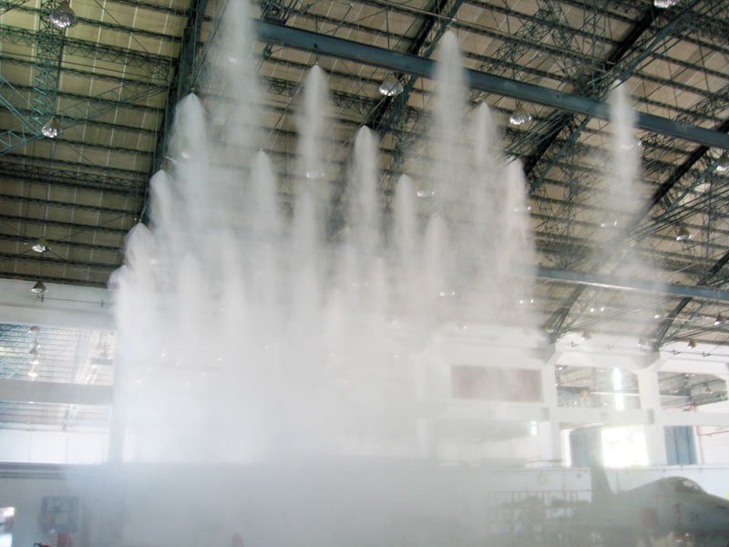 máy tạo ẩm phun sương dập bụi xi măng